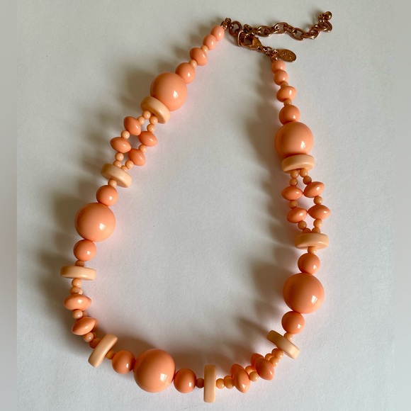Vintage Joan Rivers Classics Collection Chunky Peach Resin Bead Necklace Y2K - Picture 2 of 5